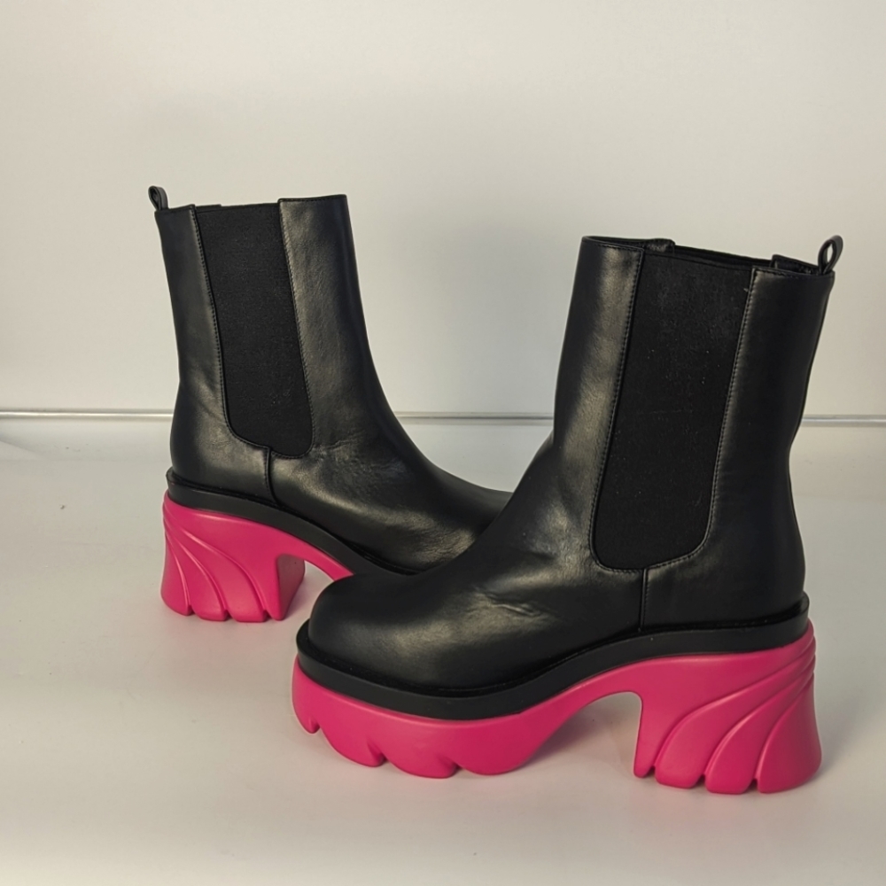 UNLADY Black and Pink Platform Shoes